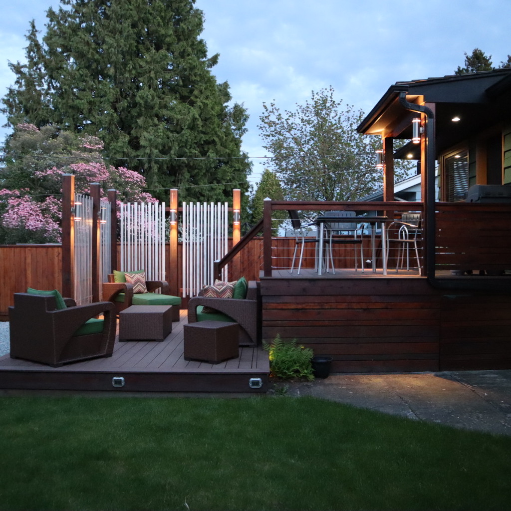 backyard-night-lighting-deck-construction